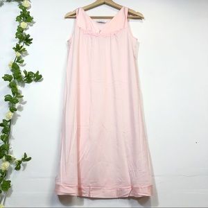 VTG Vanity Fair | Nightgown nylon nightgown, small
